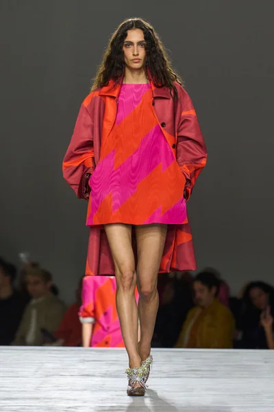 Look 46
